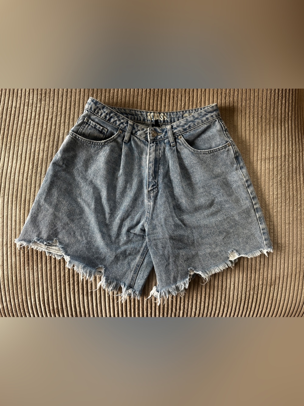 Rewash Washed Black High-Rise Frayed Hem Jean Shorts